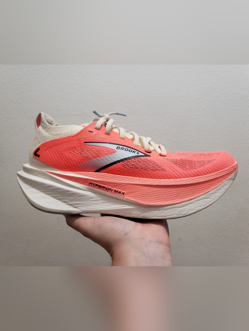 Women | Brooks Hyperion Max